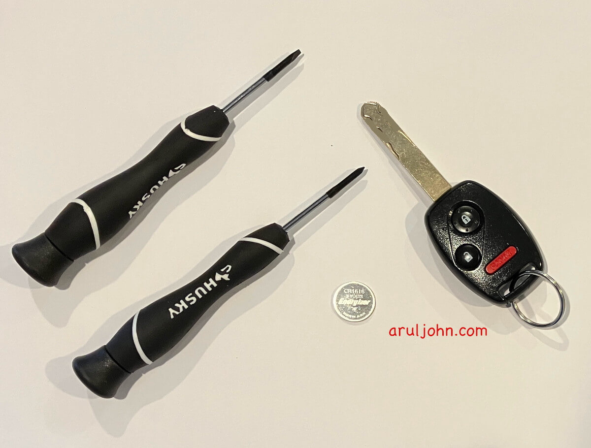 How to change the battery of your Honda Odyssey key fob